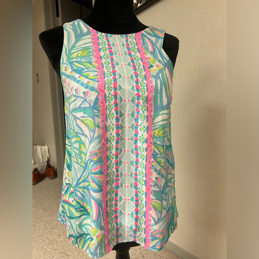 Lilly Pulitzer tank top - Picture 3 of 10